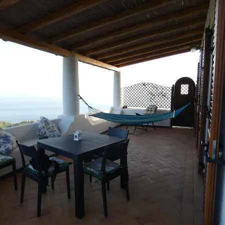 Apartment La Ginestra